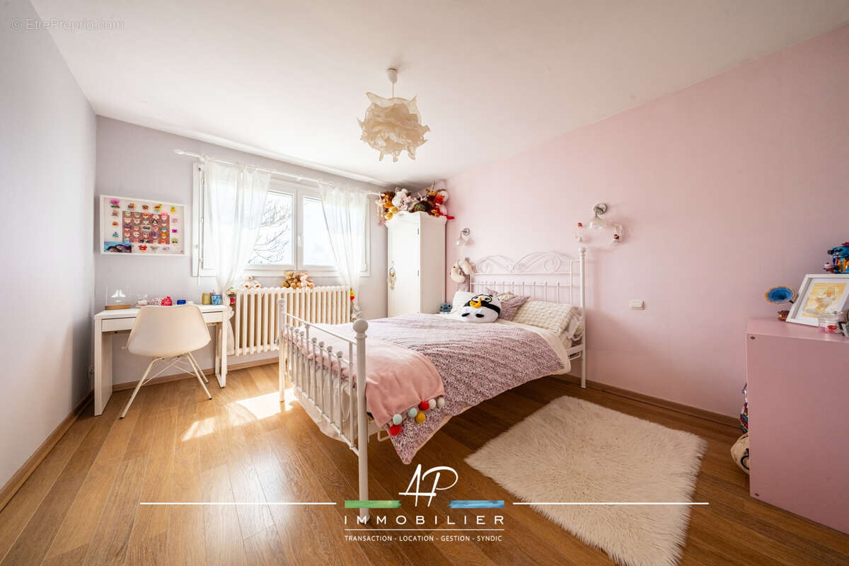 Maison à BELLENEUVE