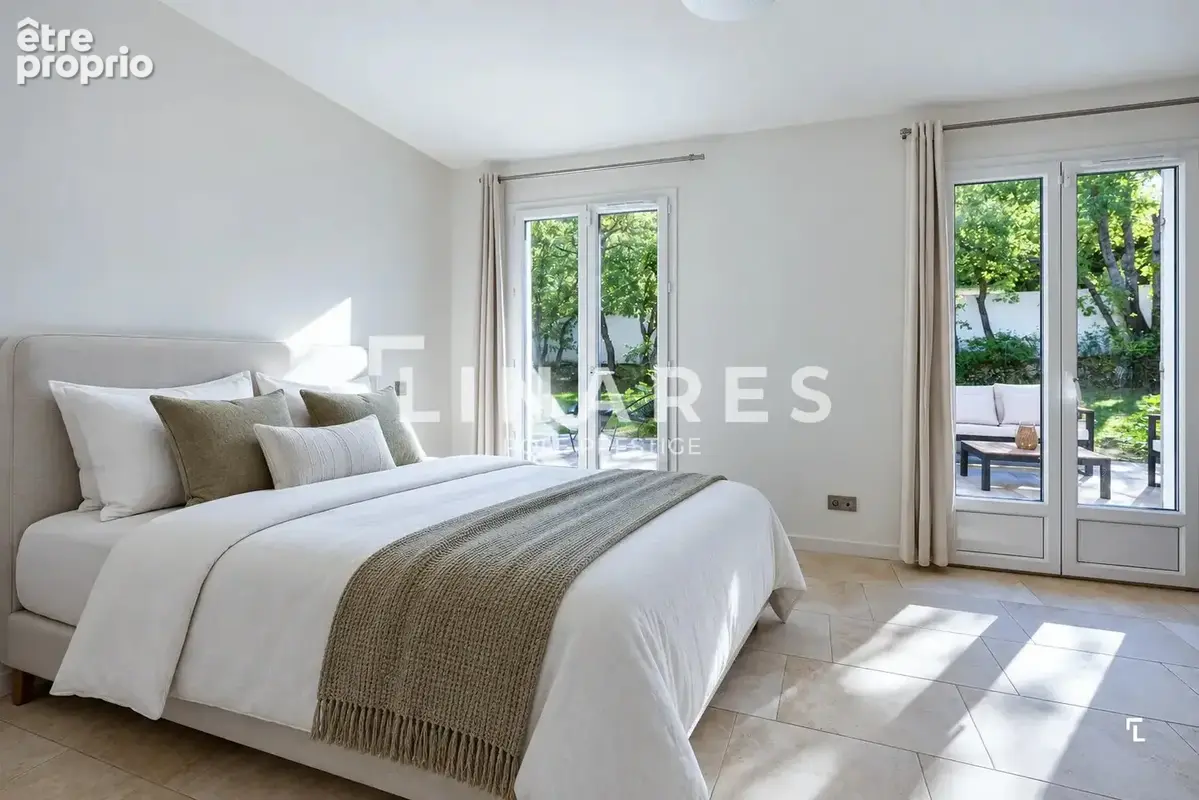 LES BASTIDES – Maison plain-pied de 150m2 - Piscine - Terrain 2000m2 - 13100 Aix-en-Provence/Puyricard - photo 16