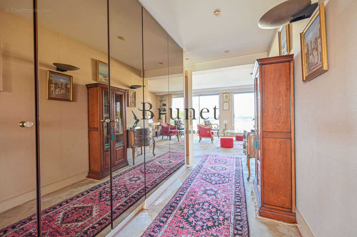 Appartement à SAINT-MAUR-DES-FOSSES