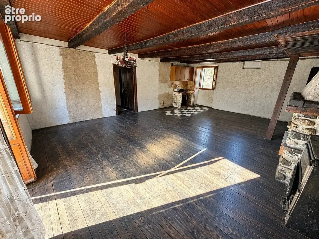 Appartement 3p de 85m²+ Terrasse 7.60m² + 3 caves + Grenier de 57.65m² - photo 9