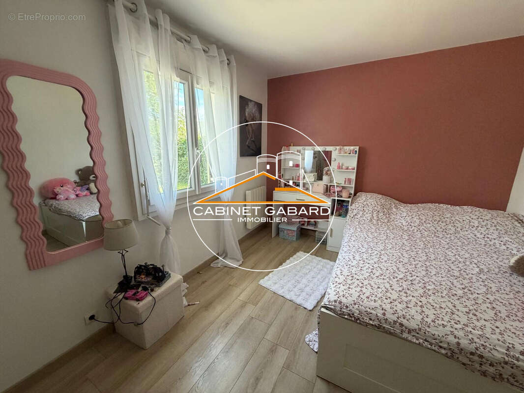 Maison 100 m² à Brain-Sur-L'authion  - photo 7
