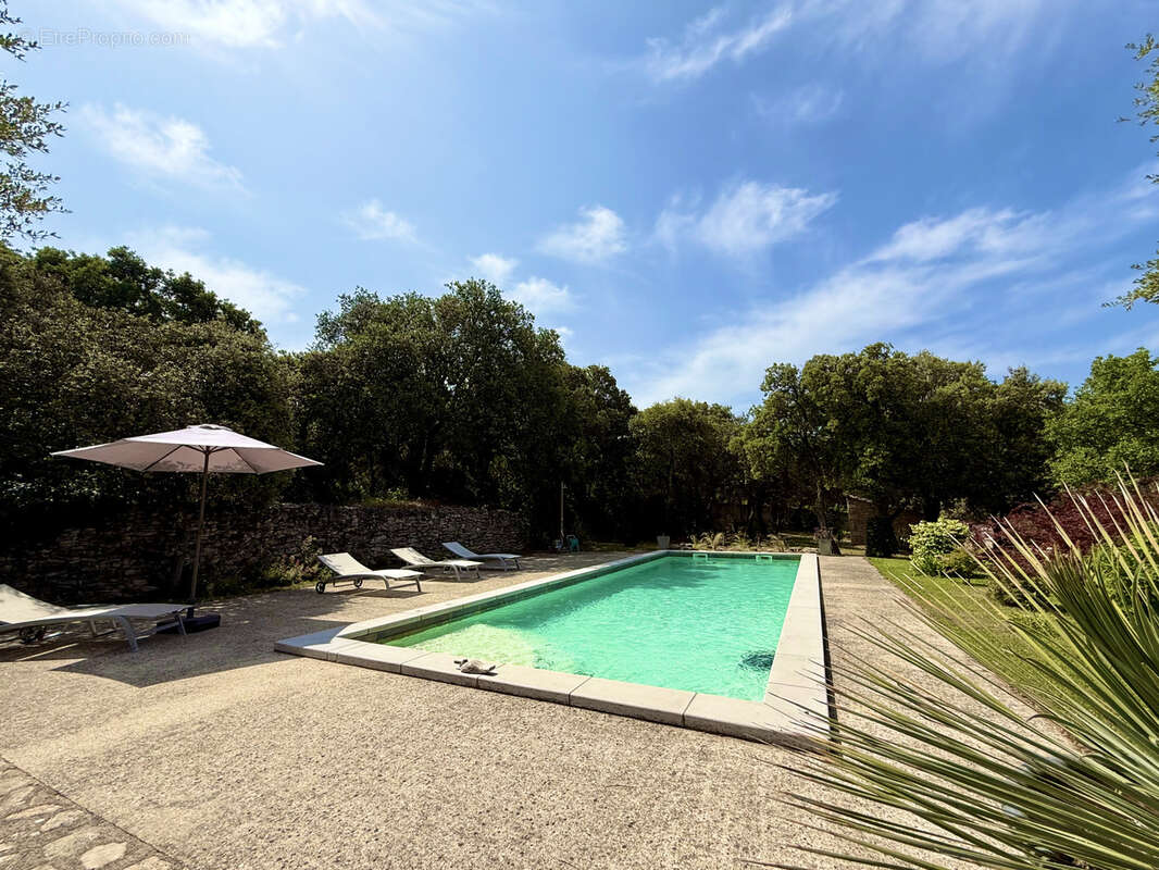 Maison à PERNES-LES-FONTAINES