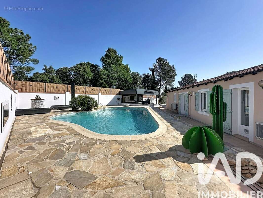 Photo 4 - Maison à ROQUEBRUNE-SUR-ARGENS