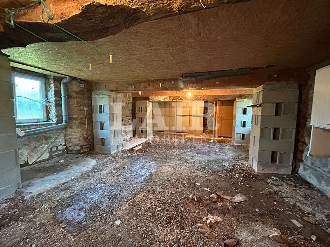 Maison à SAINTE-HONORINE-LA-CHARDONNE