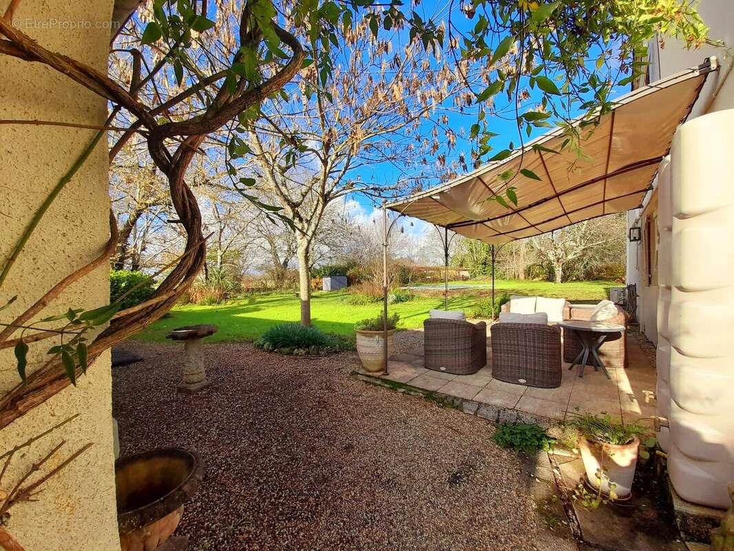 Maison à ISSIGEAC