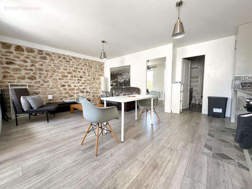 Appartement à MENNECY