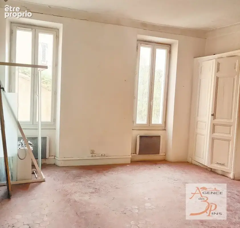 Appartement 1 pièce 33 m² à vendre à Collobrieres (83610) - photo 1