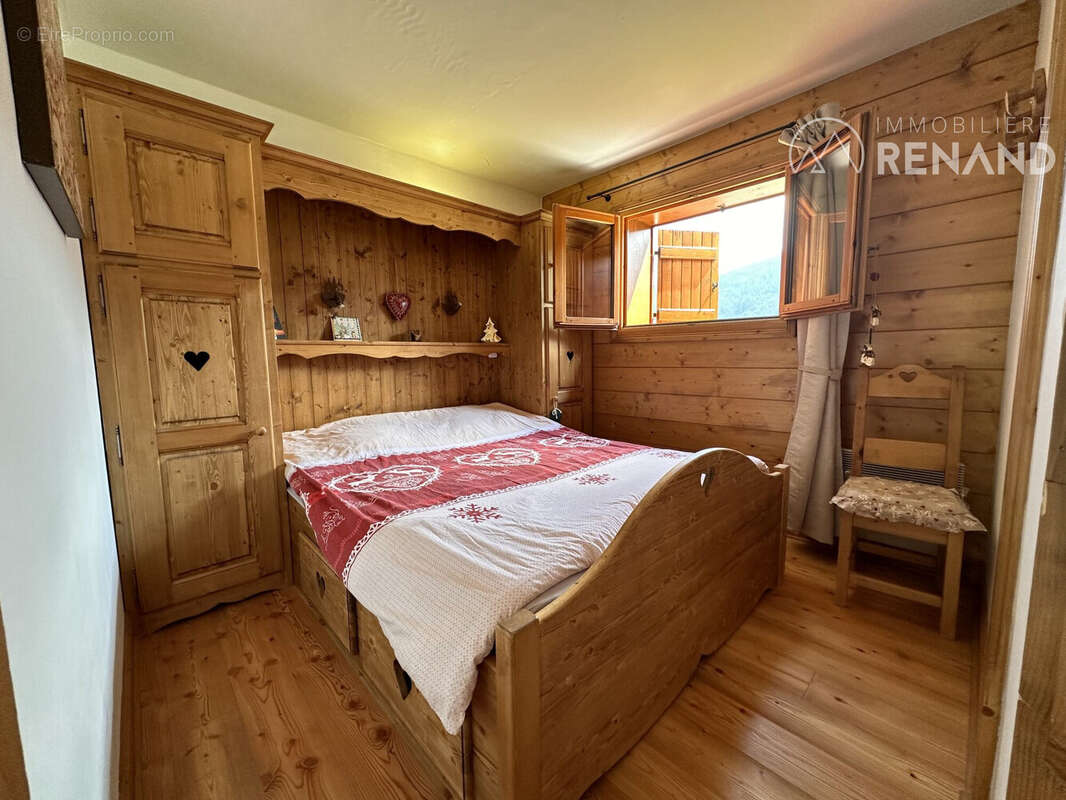 Chambre parents  - Appartement à CHATILLON-SUR-CLUSES