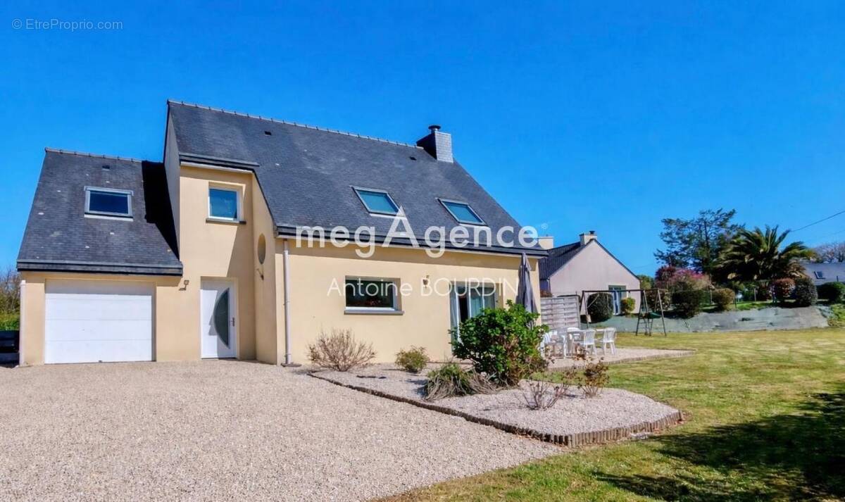 Maison à LANVELLEC