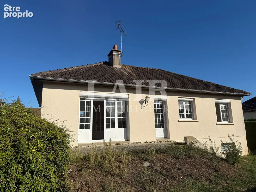 Pavillon sur sous-sol avec vie de plain pied à St Germain du Corbeis -Réf 15723 - photo 1