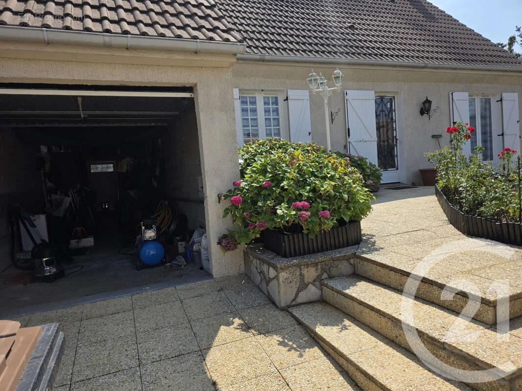 Maison 105 m² à Oissery  - photo 2