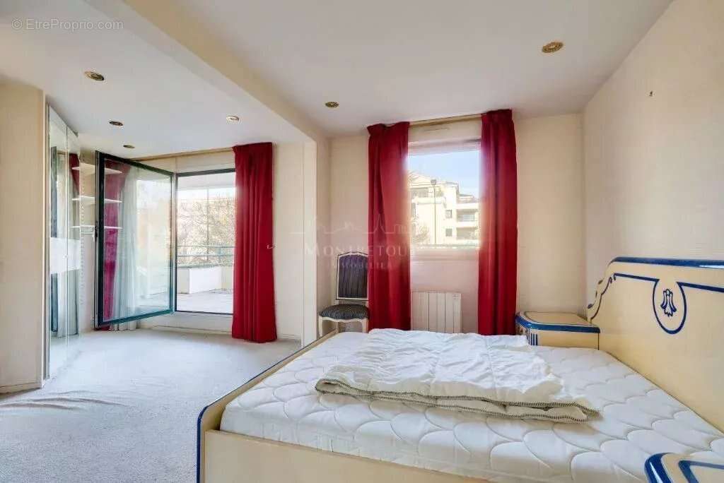 Appartement à SAINT-CLOUD