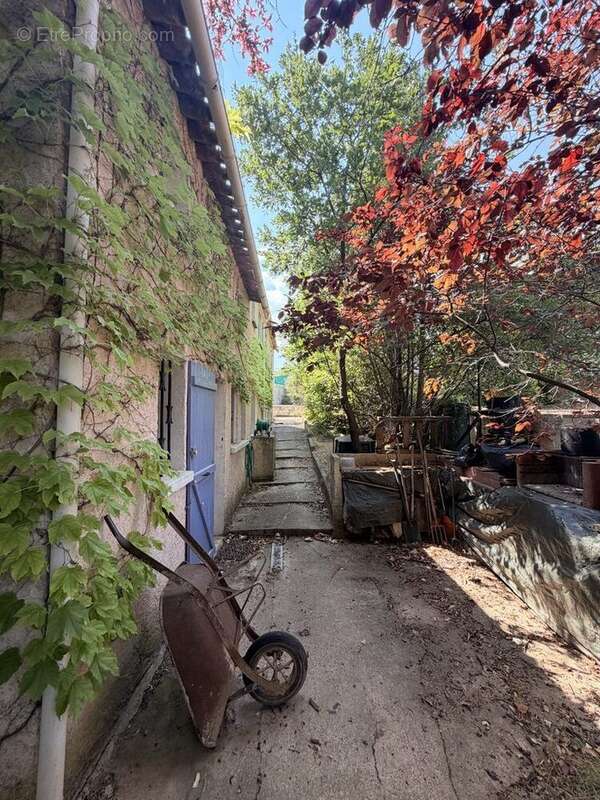 Maison à SALERNES