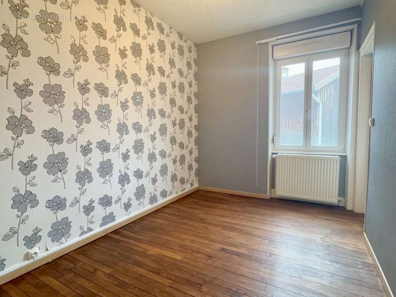 Maison à CIREY-SUR-VEZOUZE