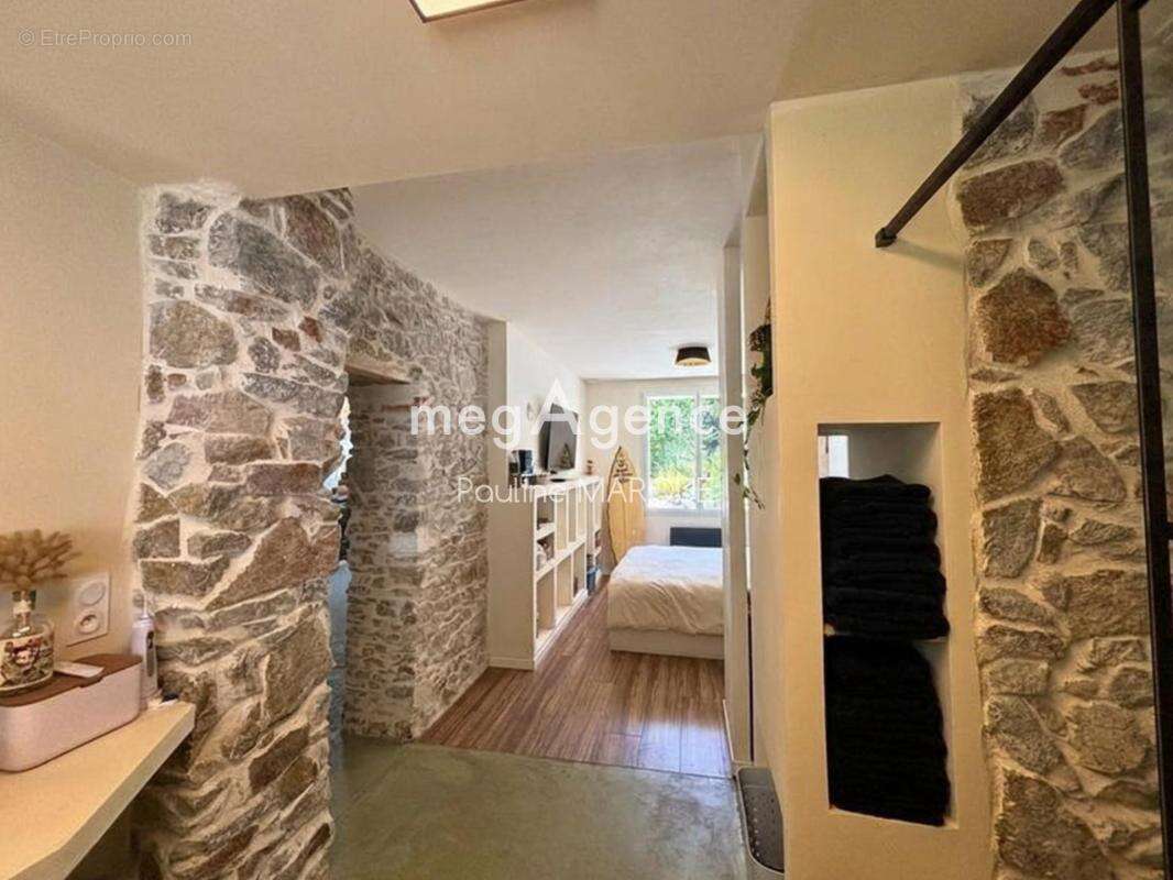 Maison de plain pied - 107 m² - Olonne - sur - Mer - photo 10