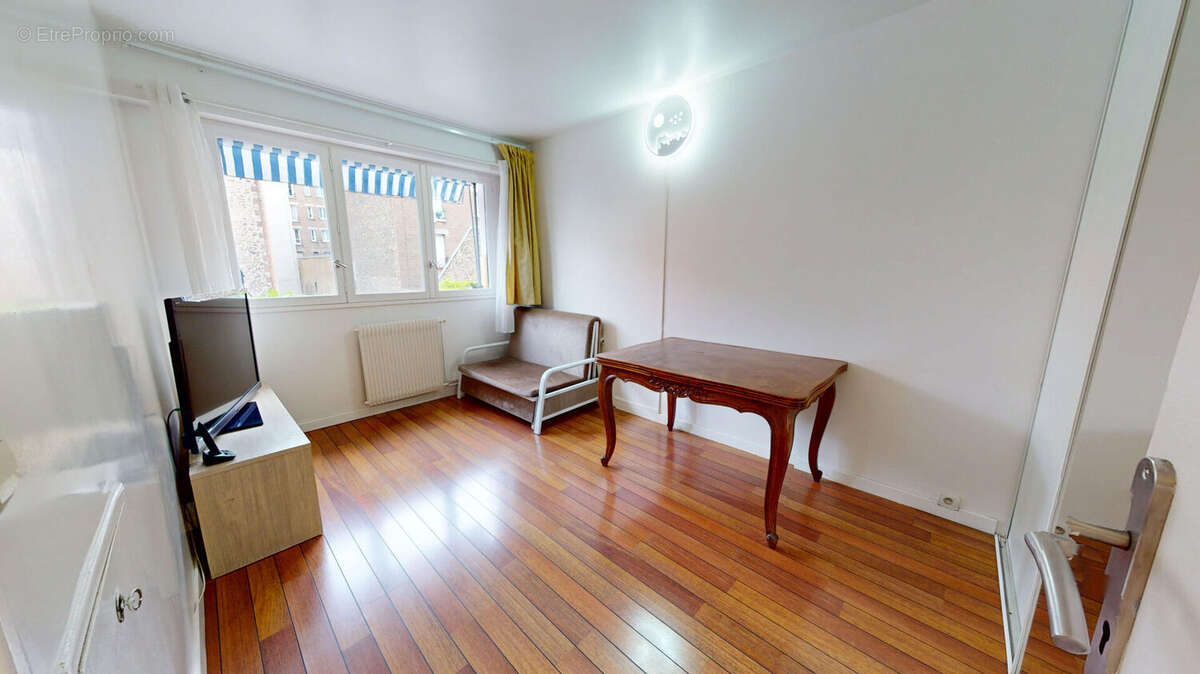 Appartement à AUBERVILLIERS