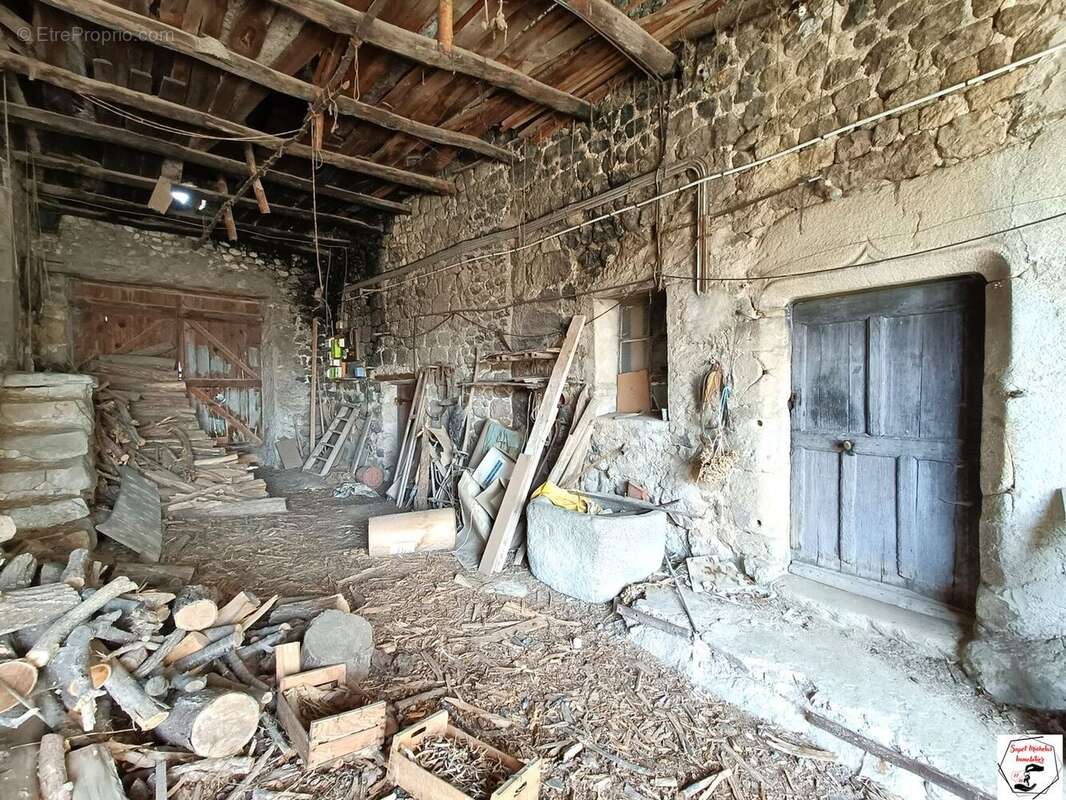 Maison à COLOMBIER-LE-VIEUX