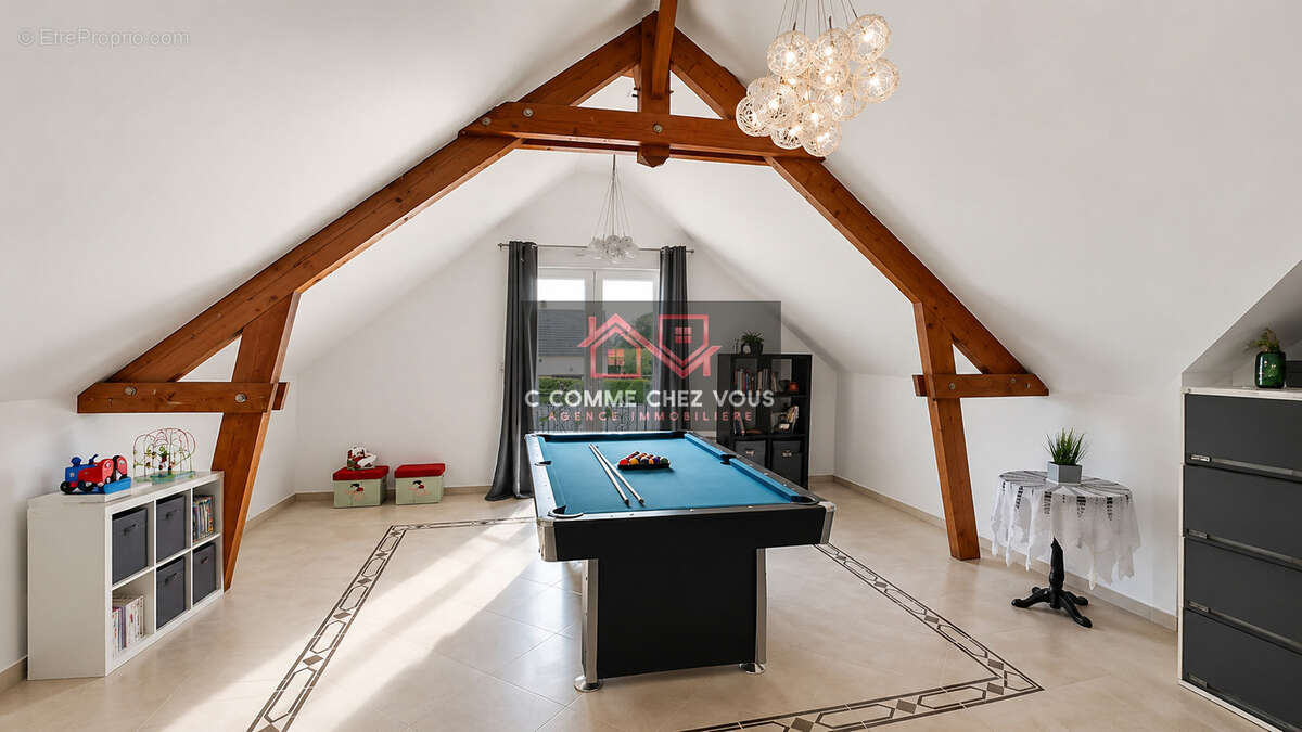 Maison familiale de 203 m2 avec sous-sol de 99 m2   FÉROLLES-ATTILLY - photo 7