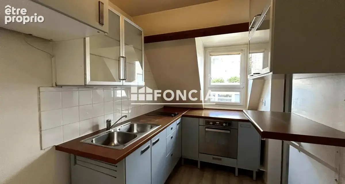 Chartres basse ville et 10 min de la gare - appartement de 2 pieces en duplex - photo 7