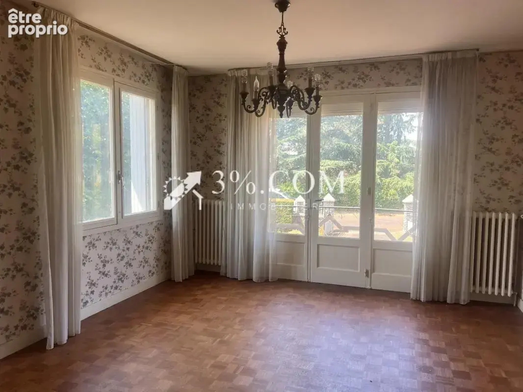 3%. com immobilier à  la villedieu du clain - photo 6