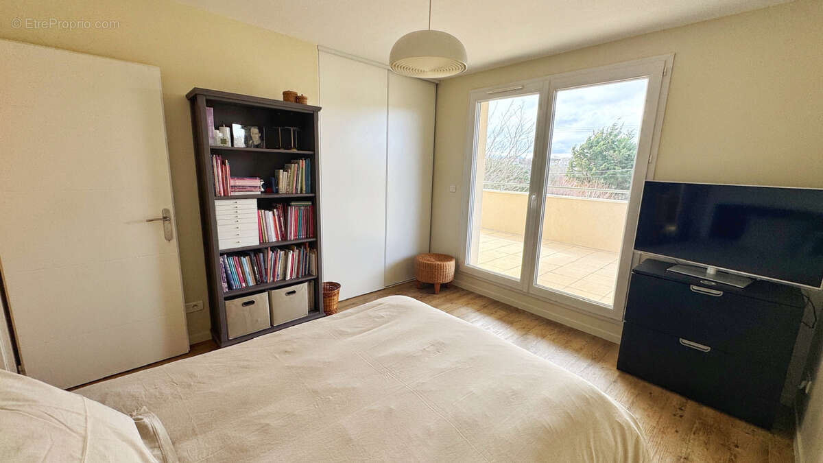 Maison à SAINT-CYR-SUR-LE-RHONE