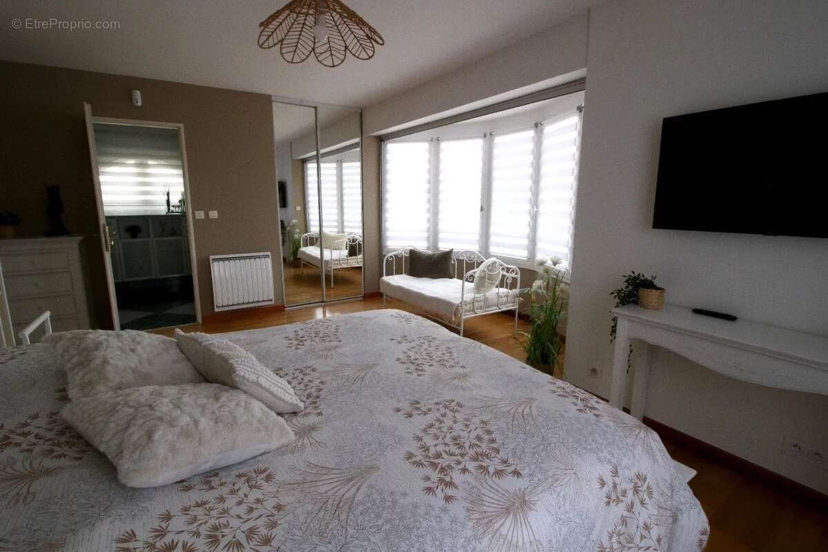 Maison à OZOIR-LA-FERRIERE