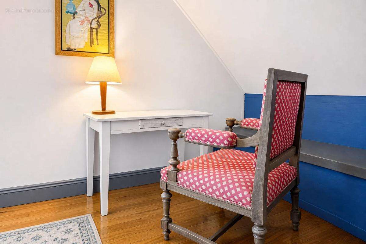 Maison rénovée 230 m² à Fyé - photo 16