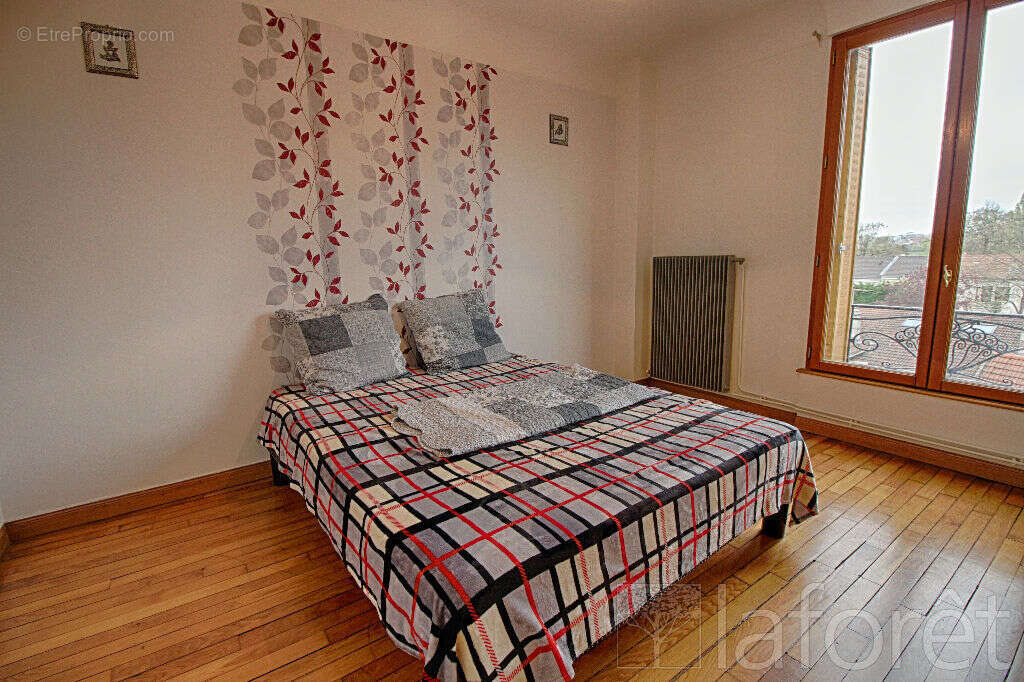Appartement à CHAMPIGNY-SUR-MARNE