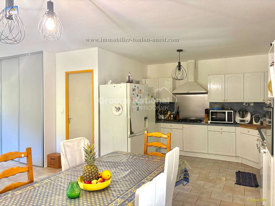 Maison à SOLLIES-TOUCAS