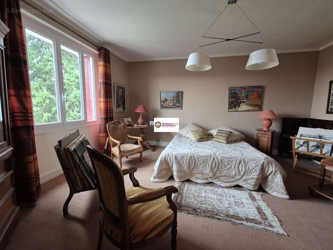 Maison 8 pièces 195 m² à vendre à Le Mele-Sur-Sarthe (61170) - photo 5