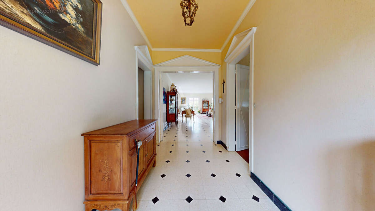 Maison à CREVECOEUR-EN-BRIE