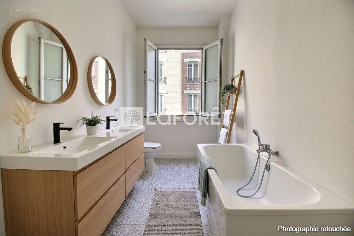 Appartement à LA GARENNE-COLOMBES