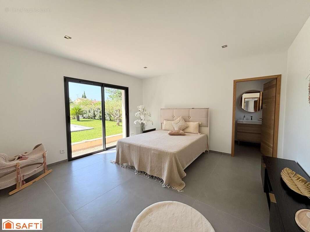 Photo 8 - Maison à LE PONTET