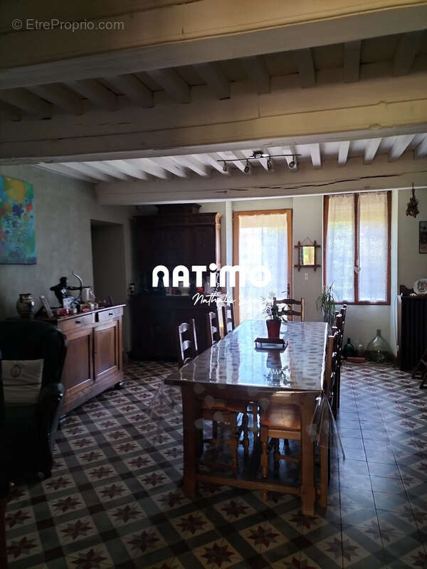 Maison à LA ROCHE-EN-BRENIL