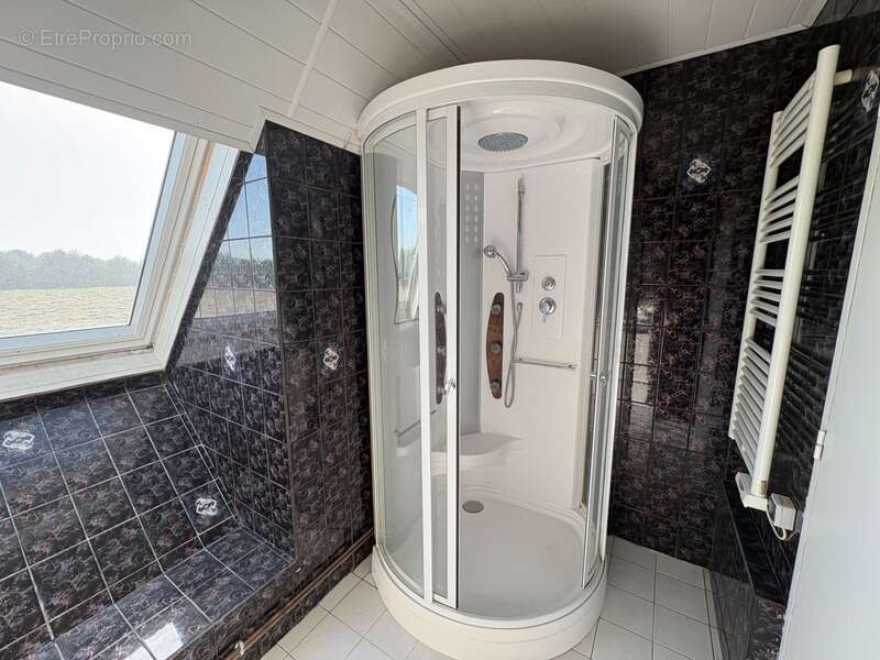 Maison à rénover avec vie de plain-pied 4 Chambres sur sous-sol dans le bourg de SAINT-VIGOR-D'YMONVILLE (76430) - photo 29