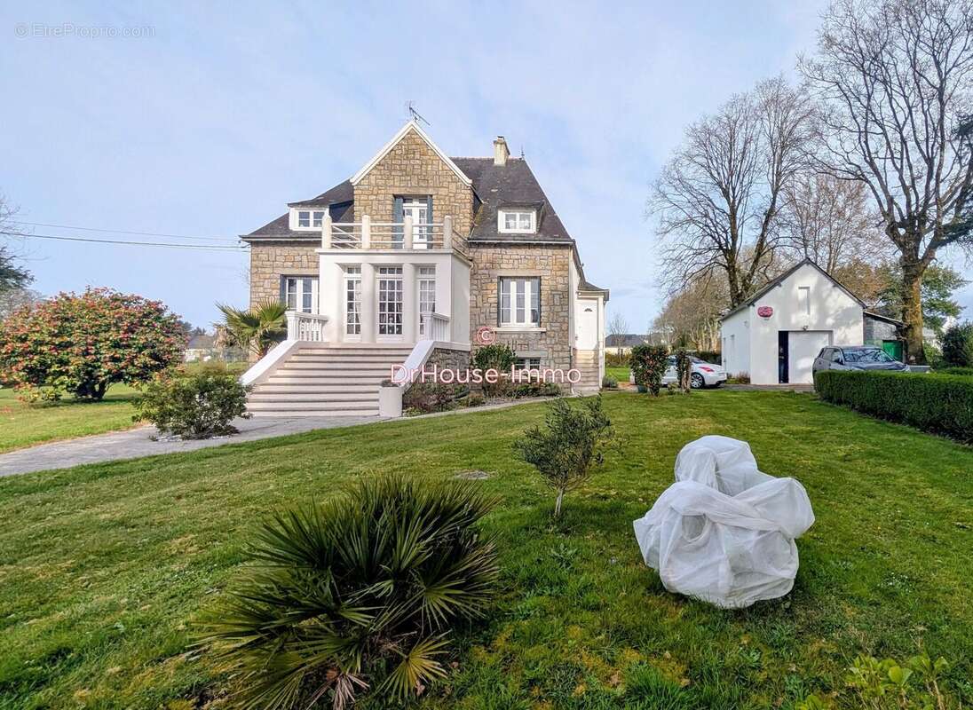 Maison à ROUDOUALLEC