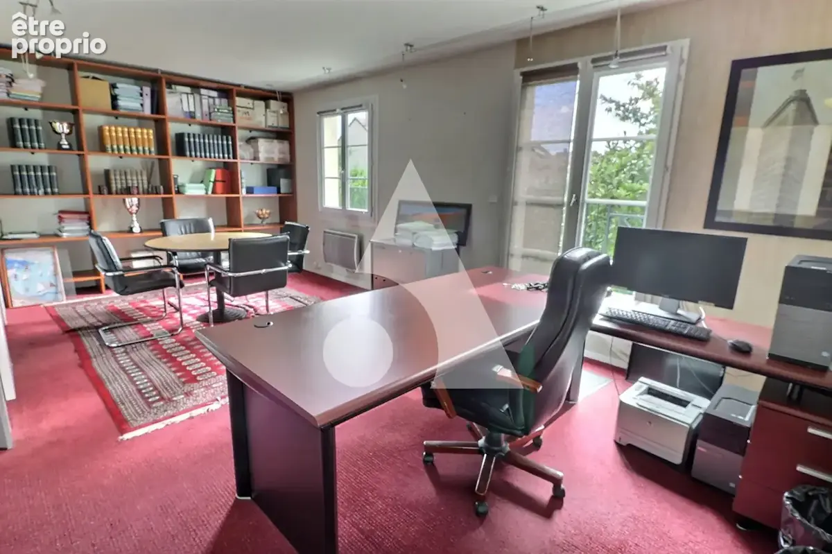 Cergy port - maison de 230 m² avec garage et fort potentiel - photo 8