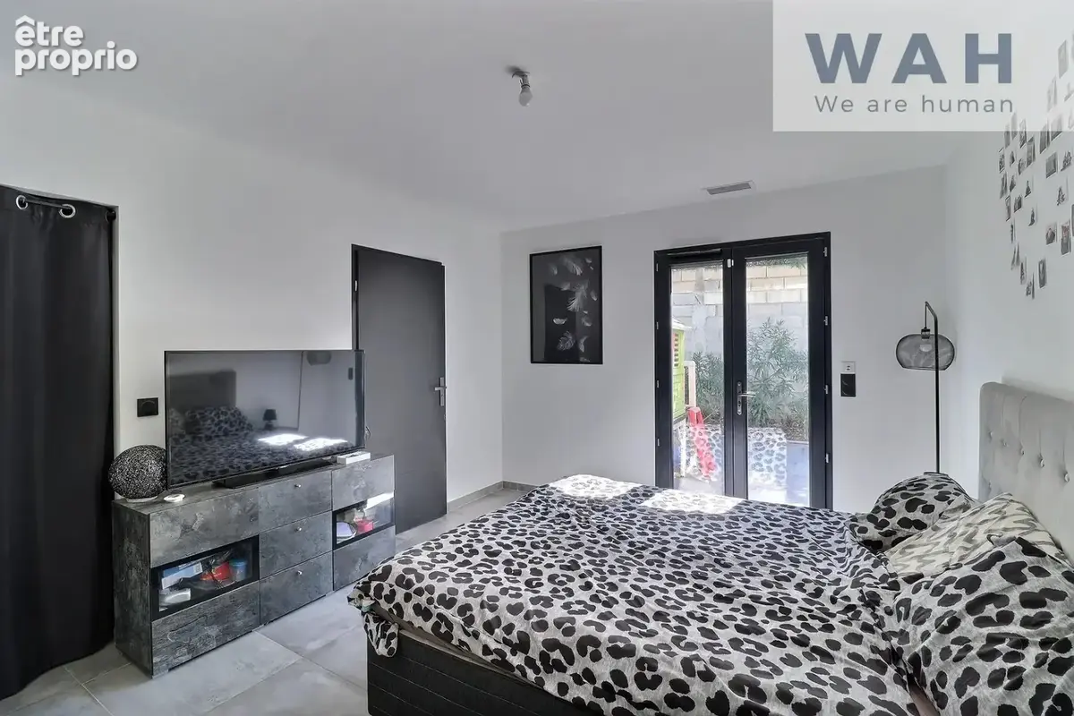 VENTE VILLA 6P 162 m2 avec piscine à Beauvoisin 30640 - photo 12