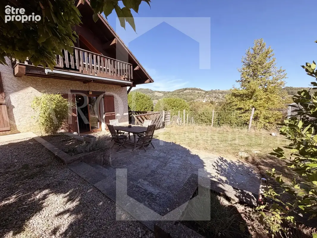 Maison, 5 pièces avec 2300 m2 de terrain constructible - photo 13
