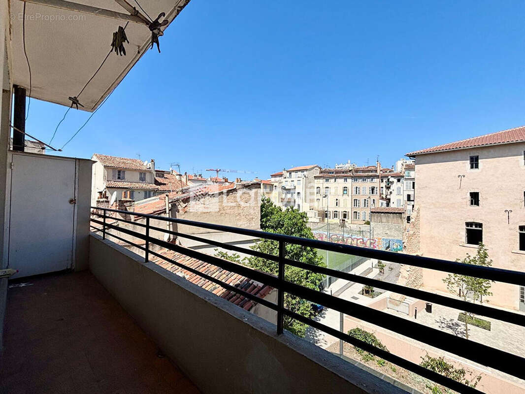 Appartement à MARSEILLE-1E