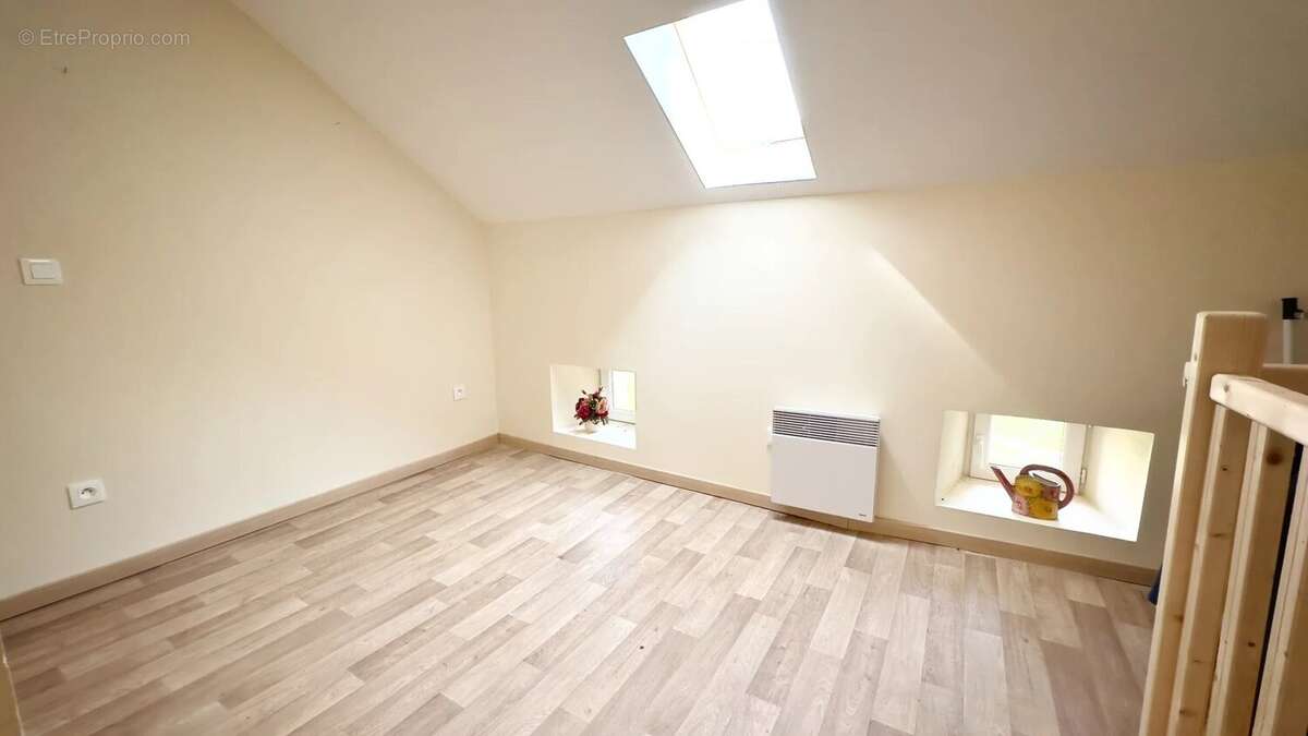 Maison à SAINT-PARDOUX-LES-CARDS