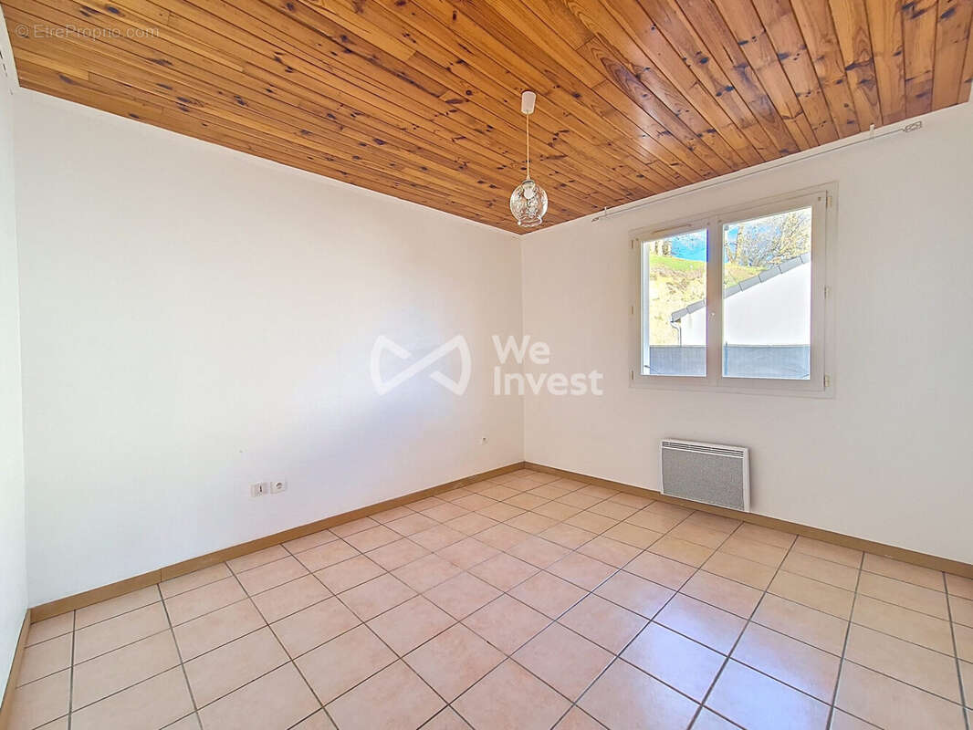 Maison 63 m² à Prades-Salars  - photo 8