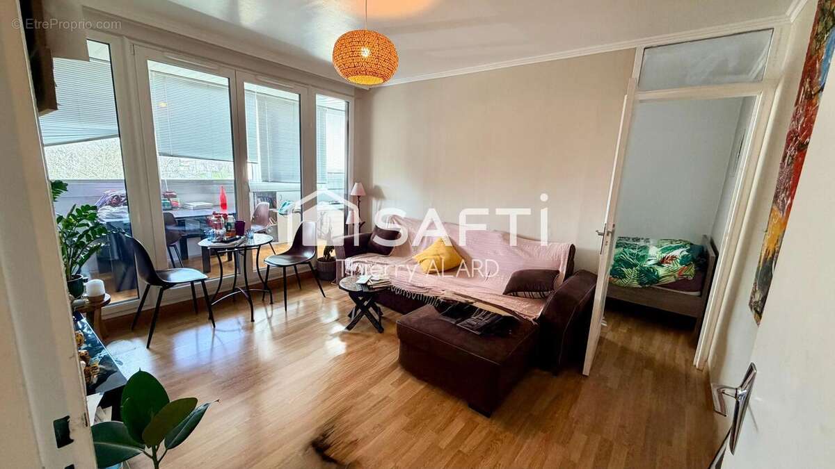 Photo 4 - Appartement à VILLIERS-LE-BEL