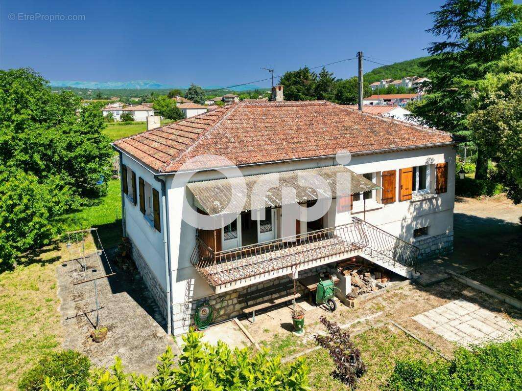 Maison à RUOMS