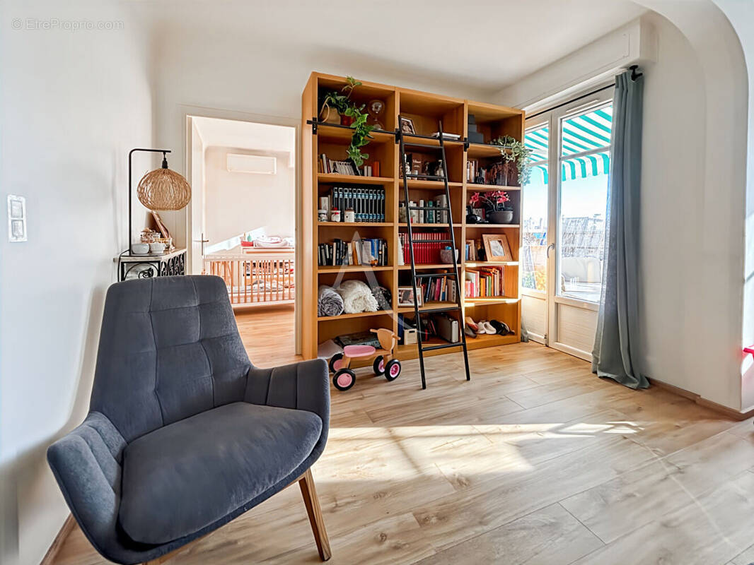 Appartement à LE CANNET