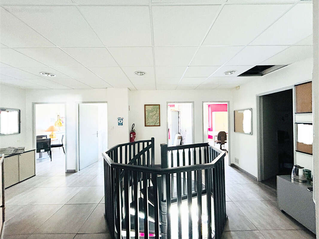 Commerce à SAINT-DIE-DES-VOSGES