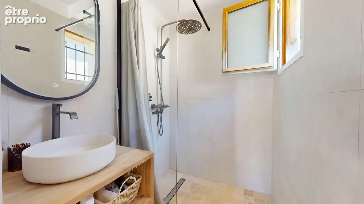 Maison individuelle familiale dans un quartier pavillonnaire, 4 chambres, confort de plain pied et sous-sol - photo 7
