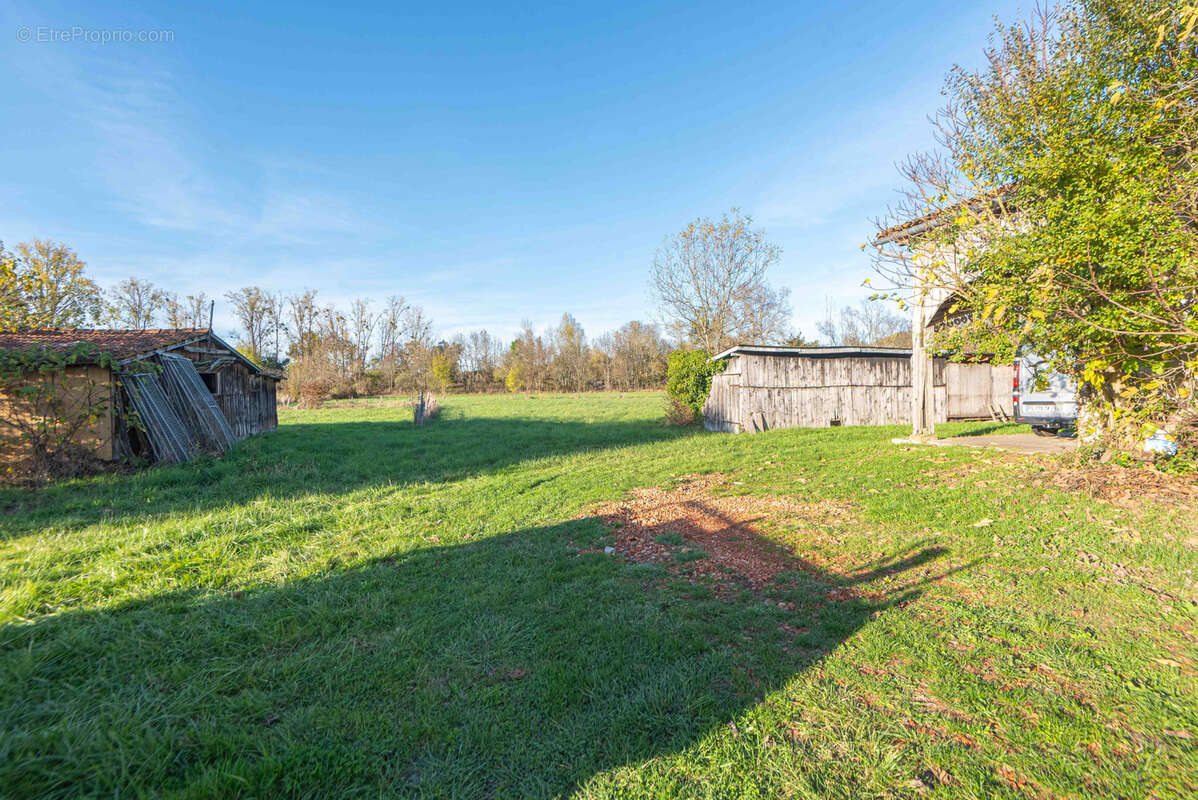 Propriete en pierre 18 eme - 280 m2 - 3 ha - rare - photo 22