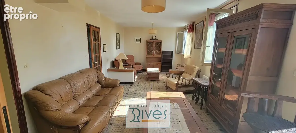 Maison année 70 a fort potentiel avec un beau terrain - photo 4