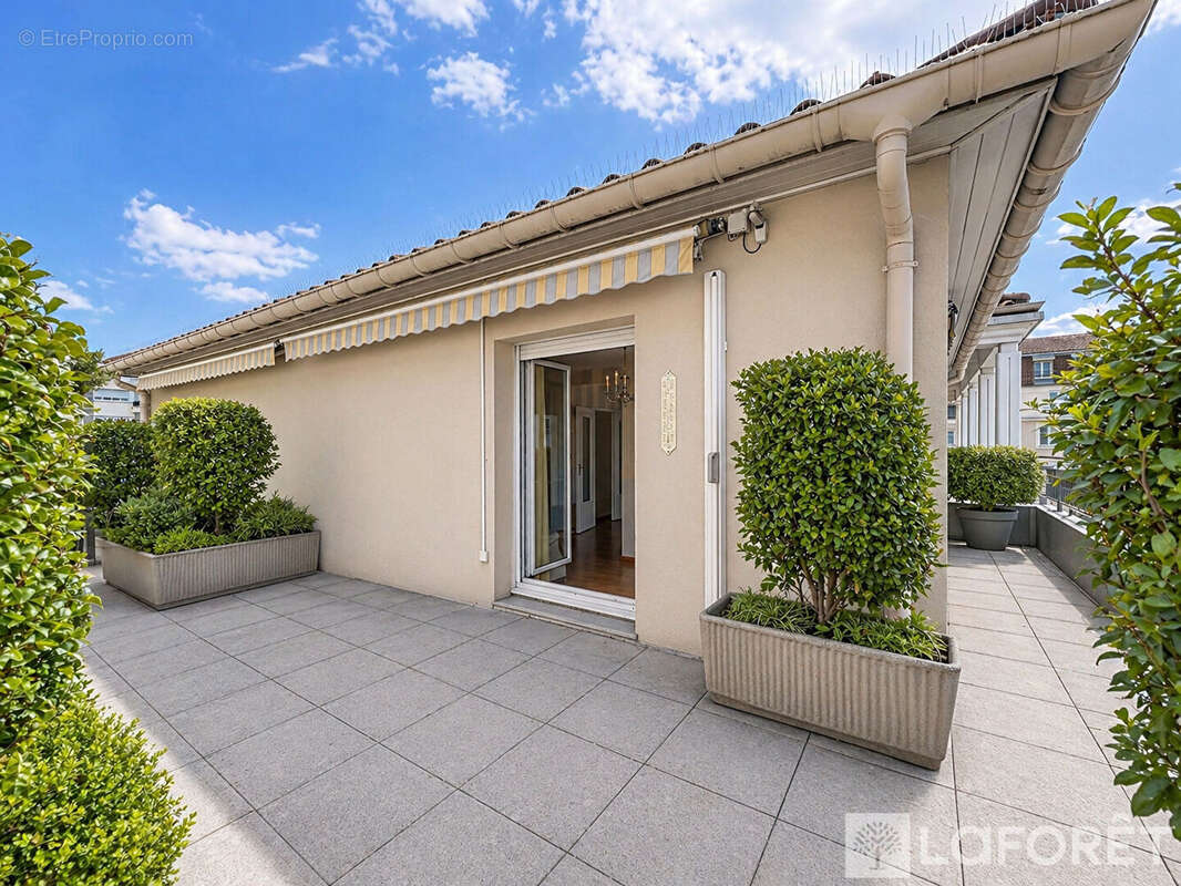 RARE! Dernier étage- Appartement 93 m² terrasse 43 m² - photo 3